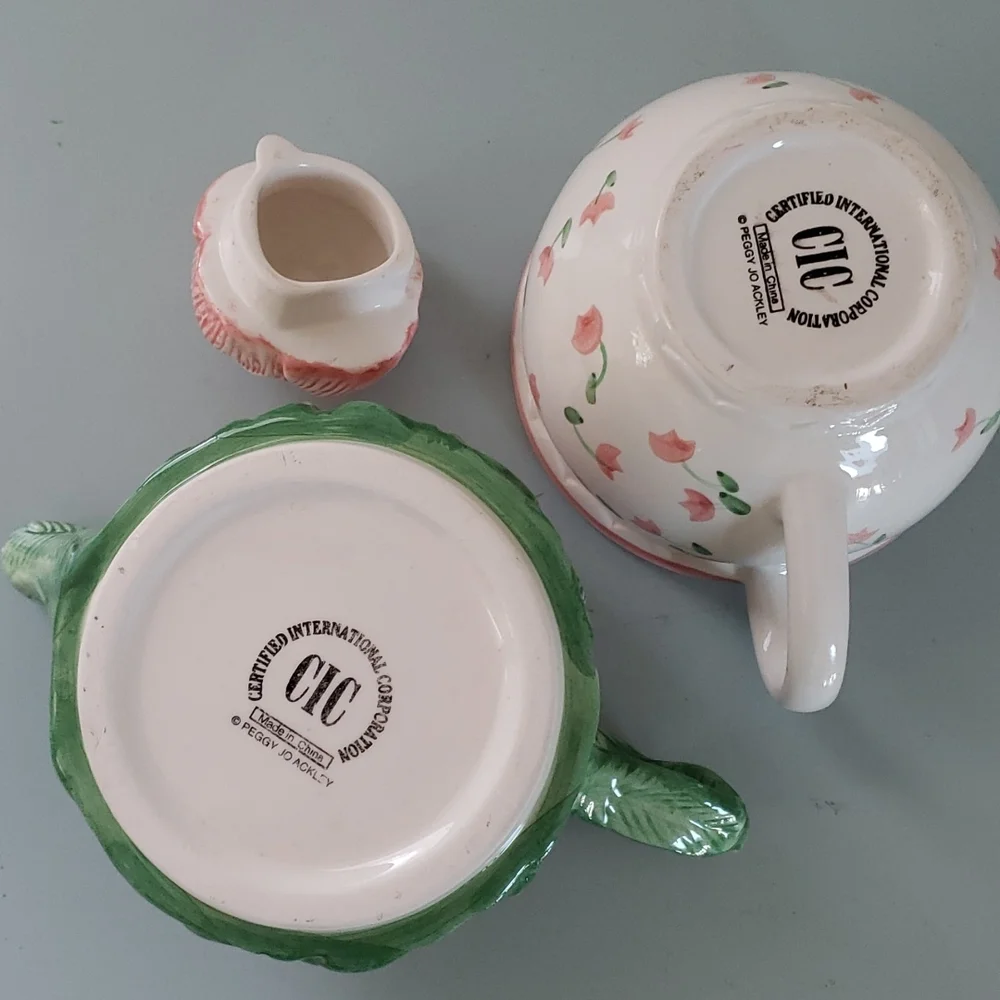 Certified International Peggy Jo Ackley Rose Bouquet Teapot for One Set.